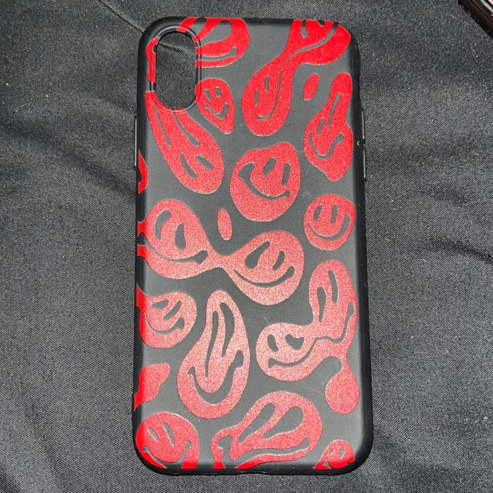 Wavy Smiley Face IPhone X Case